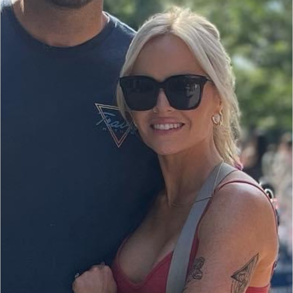 Meet your Posher, Lisa